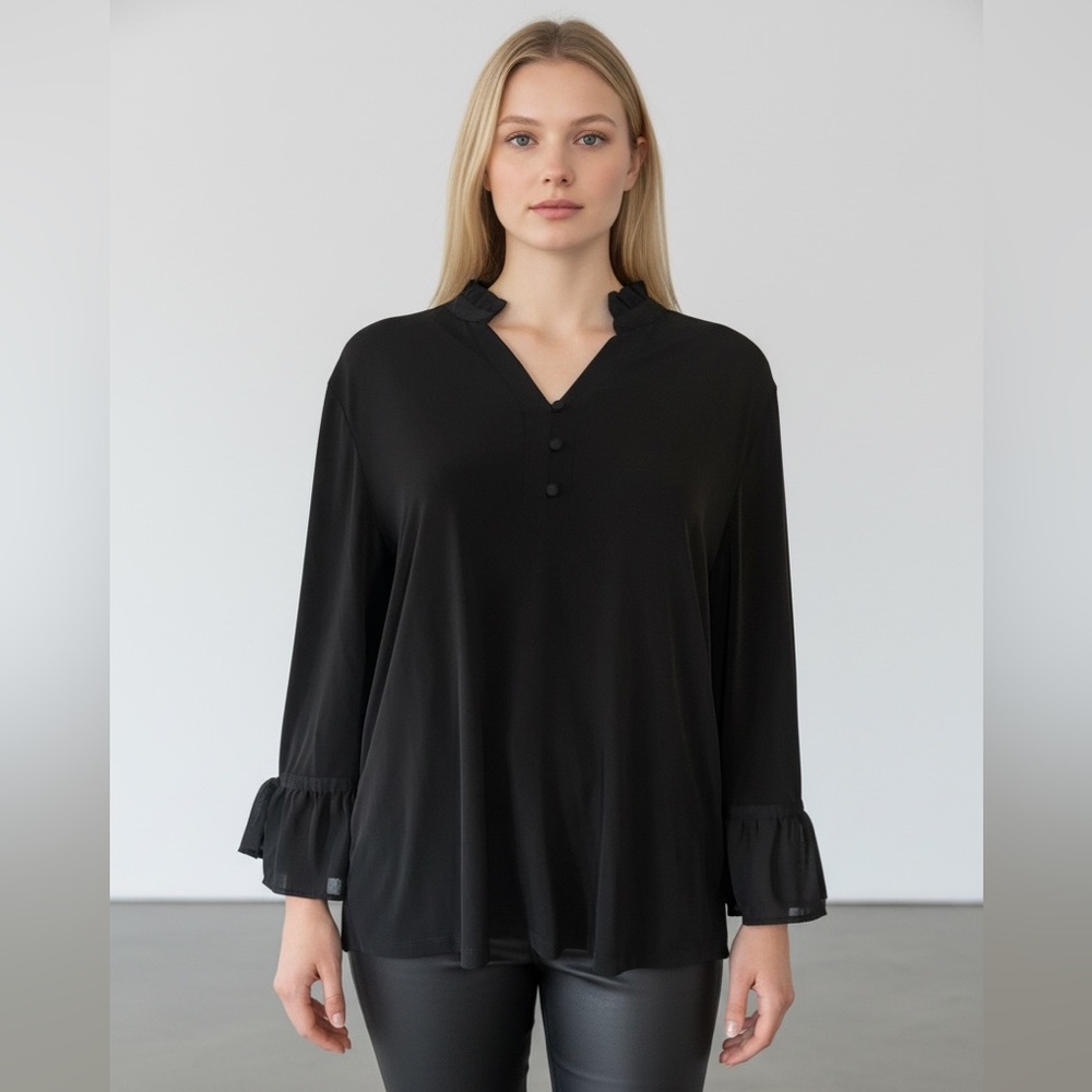 Karl Lagerfeld Paris Black Ruffled Blouse Large Knit Fabric no Wrinkles